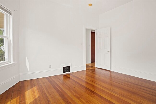 Building Photo - 167 Jefferson Ave