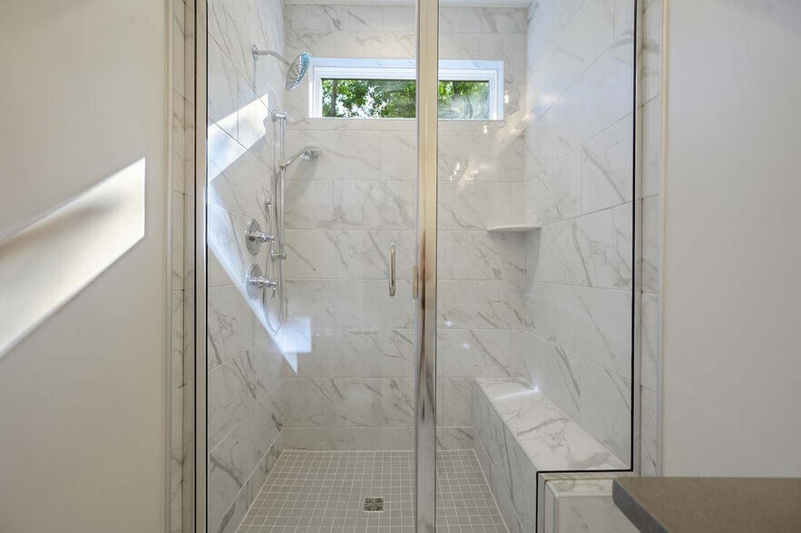 Primary Bath - 3905 Milltown Ridge Run