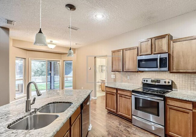 Building Photo - 11797 Huckleberry Trail East