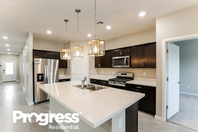 Building Photo - 4732 S 69th Ave