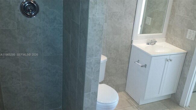 Building Photo - 492 NW 165th St