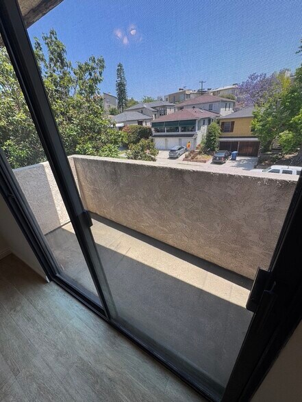 Building Photo - 1625 Glendon Ave