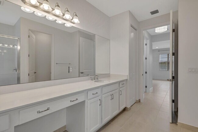 Building Photo - 12557 SW Rain River Dr