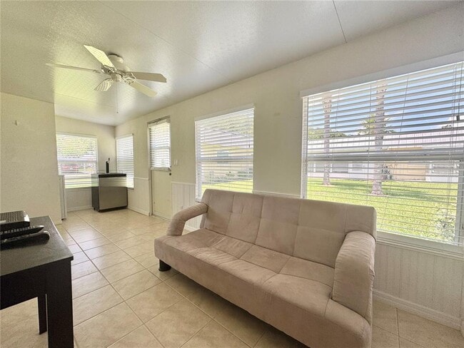 Building Photo - 11619 Boynton Ln