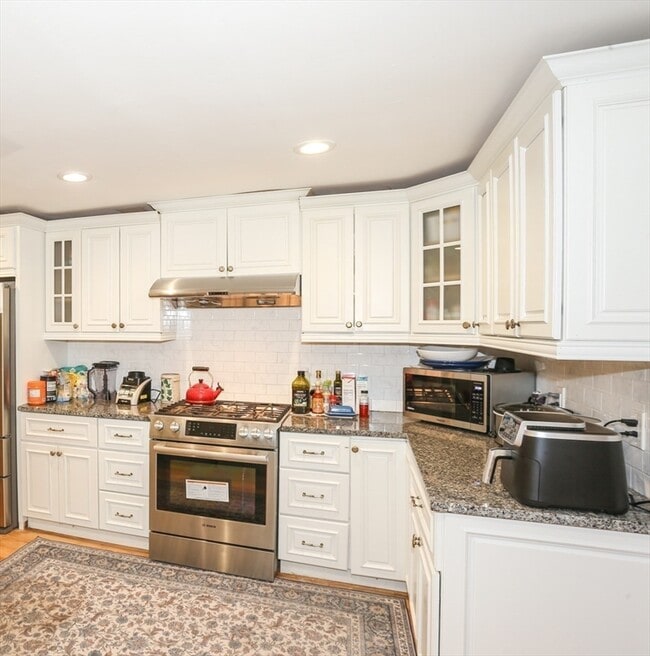 Building Photo - 73 Audubon Dr