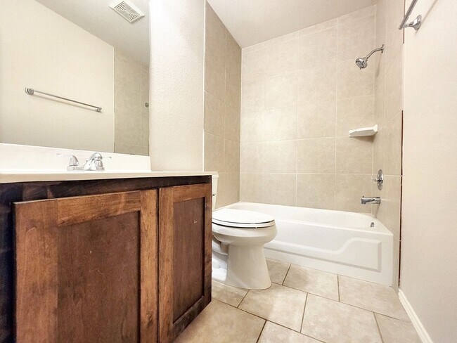 Building Photo - Charming 3BD/2BA Home with Spacious Backyard in Cedar Park