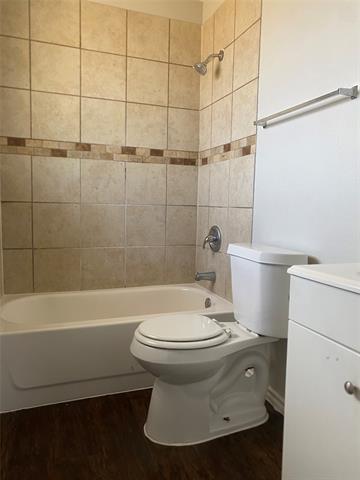 Building Photo - 4020 Ivy Ridge St