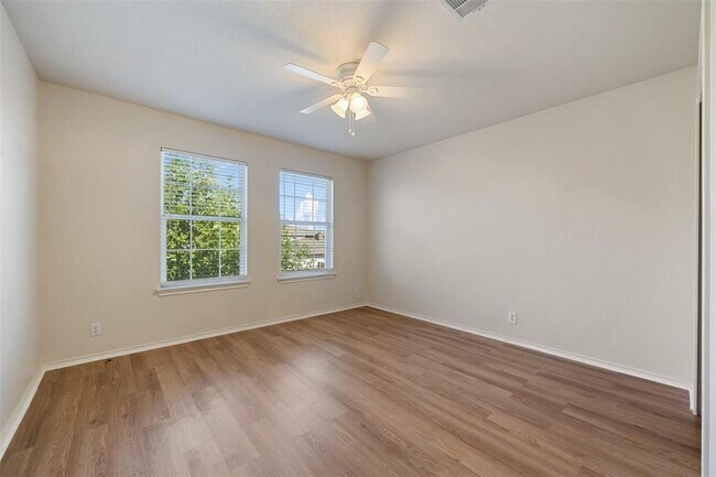 Building Photo - 2022 Killians Way