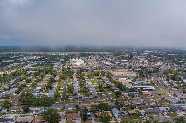 Building Photo - 11424 79th Ave