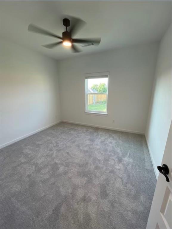 Building Photo - 5701 Lavender Ave