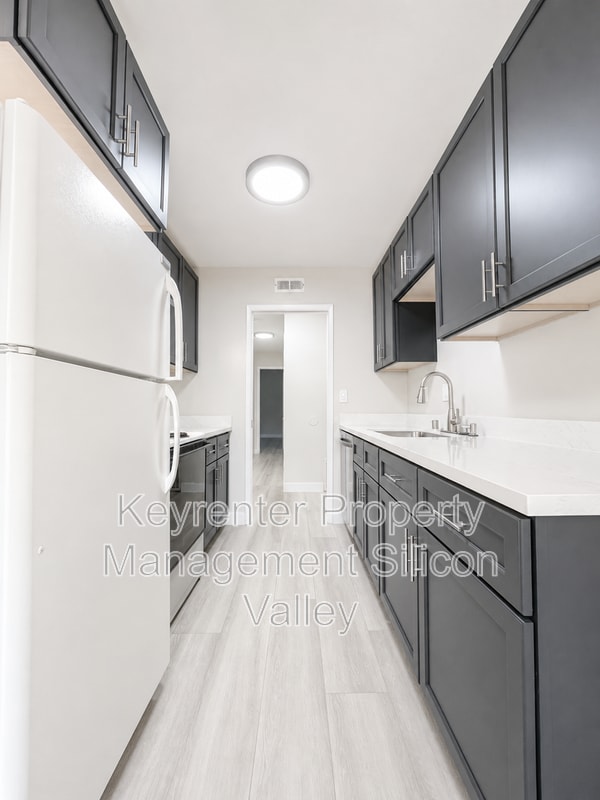 Building Photo - 1104 Delna Manor Ln