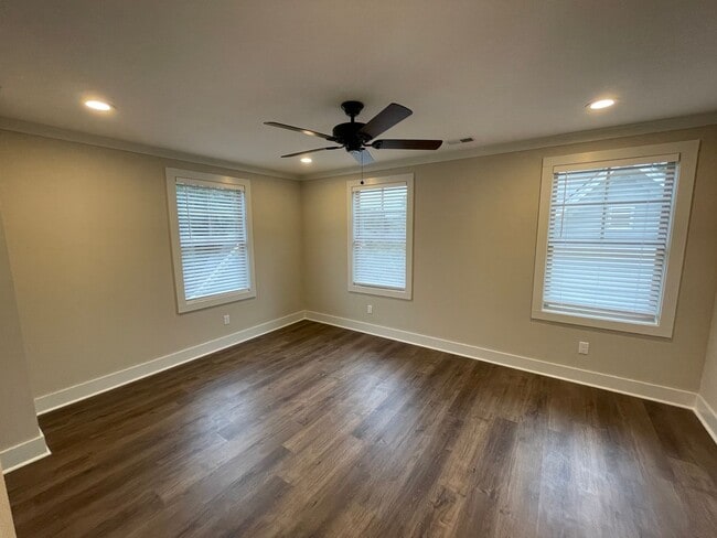 Building Photo - 2BA / 2BA FOR RENT