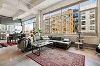 Building Photo - 700 N Washington Ave