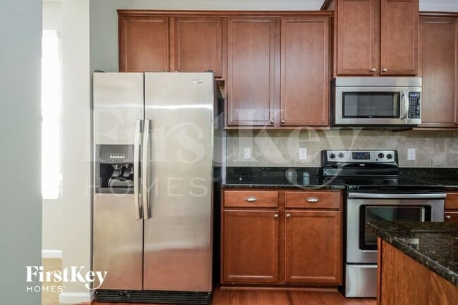 Building Photo - 1226 Golden Eagle Dr