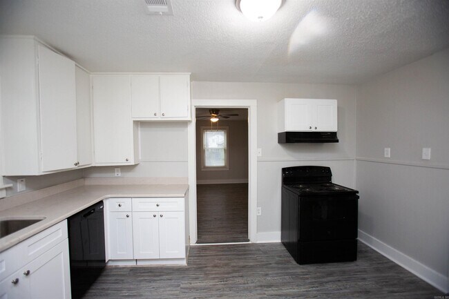 Building Photo - 2015 Franklin St