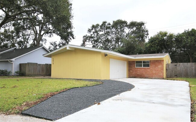 Building Photo - 5614 Fontenelle Dr