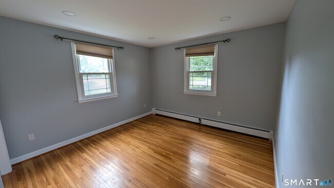 Building Photo - 166 Stevens Ln
