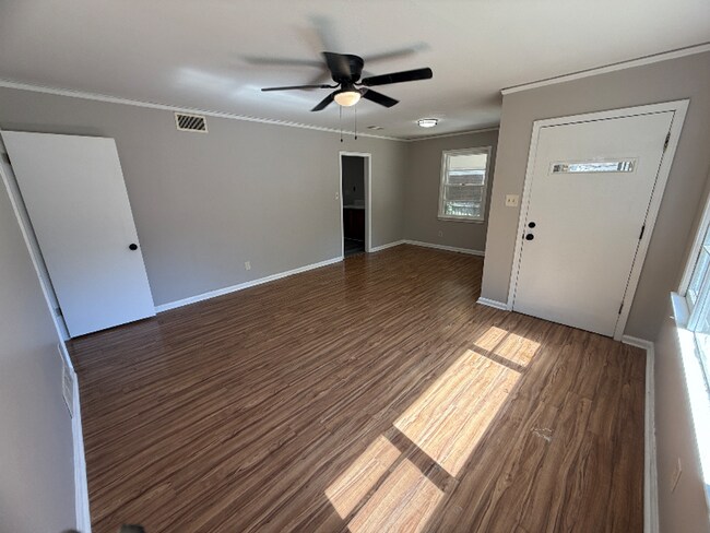 Building Photo - Spacious 3 Bed 1 Bath Home in Montgomery, AL - $1650/mo