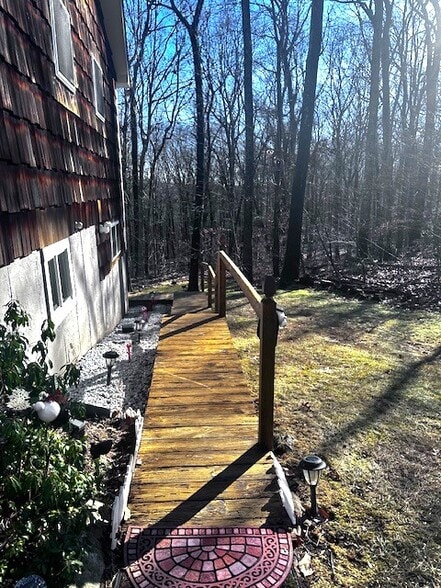 Building Photo - 15 Indian Hill Ln