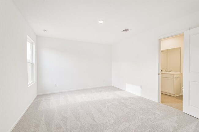 Building Photo - 11724 Lazy Oak Crk Dr