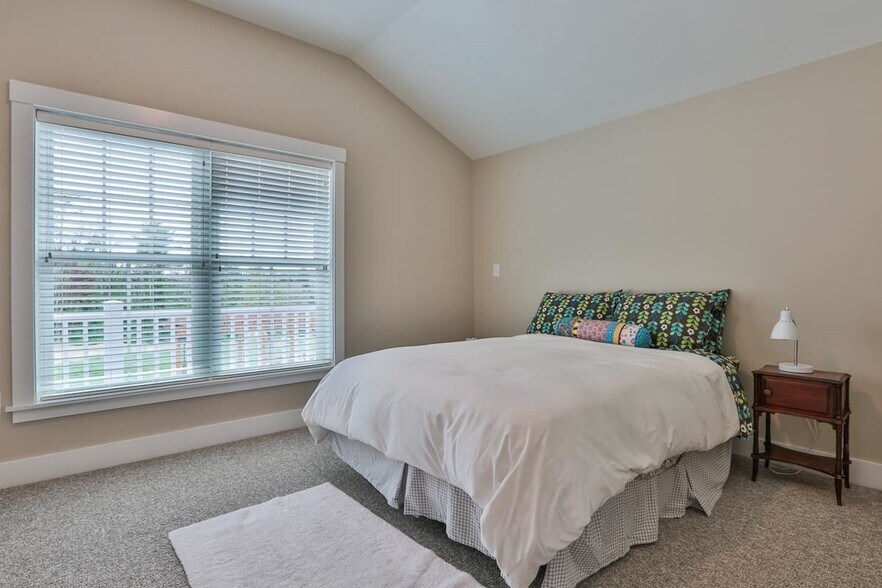 Building Photo - 26 N Main, 3