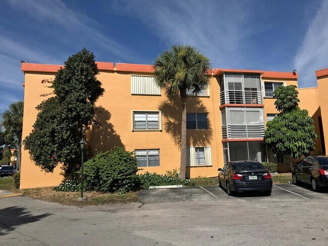 Building Photo - 4364 NW 9th Ave