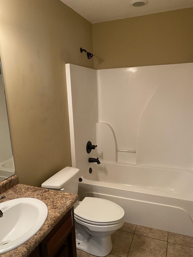 Building Photo - 26 Mill Pond Pl