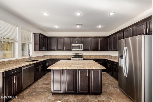 Building Photo - 3142 N Clanton St