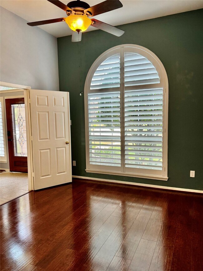 Building Photo - 15434 Bay Tree Landing