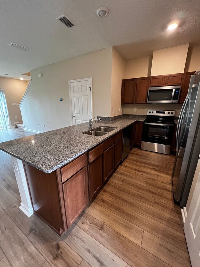 Building Photo - Brand New 3/2.5 Townhome!