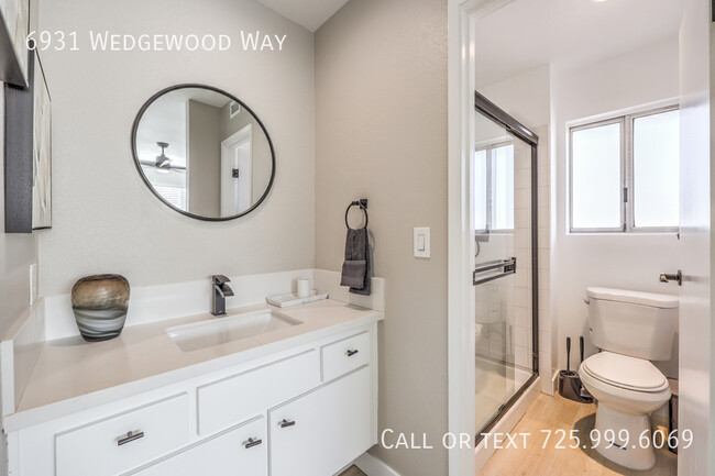 Building Photo - 6931 Wedgewood Way