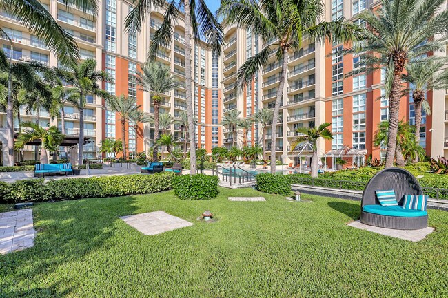 Building Photo - 550 Okeechobee Blvd