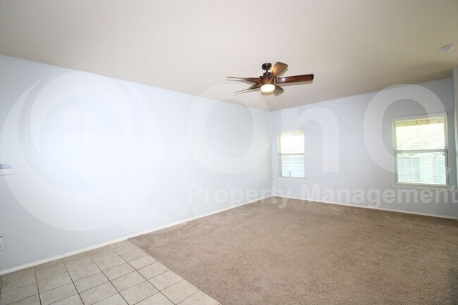 Building Photo - 1115 Quartz Trl