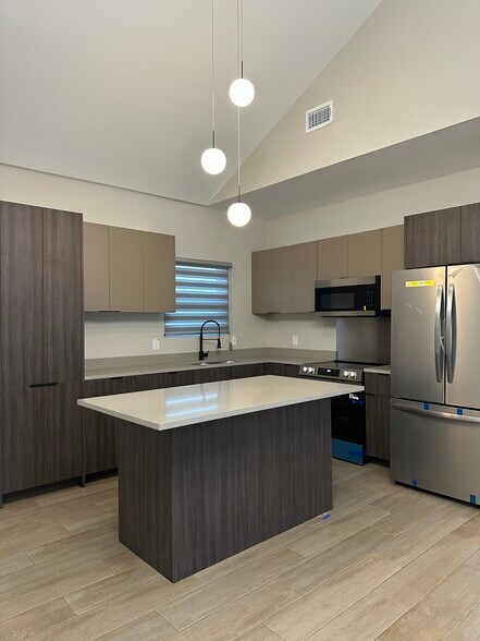 Building Photo - 3609 Arbe Dr