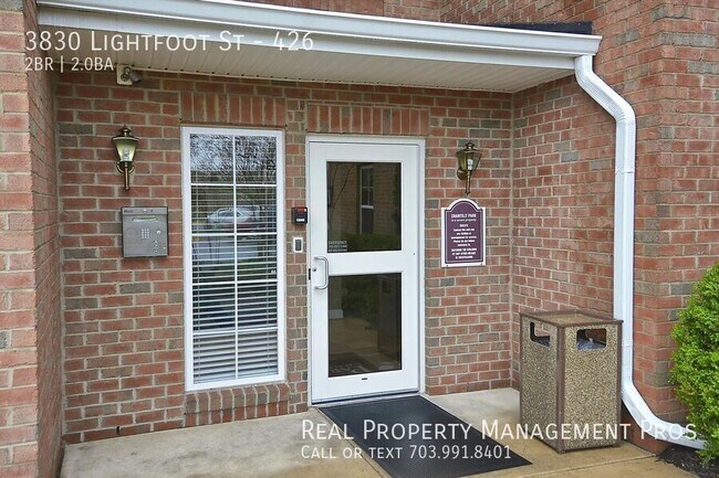Building Photo - 3830 Lightfoot St