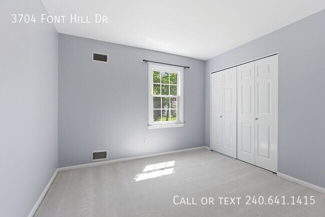 Building Photo - 3704 Font Hill Dr