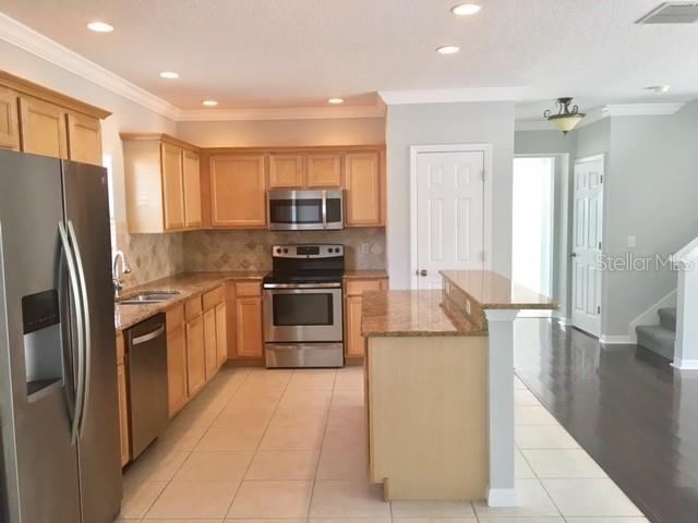 Building Photo - 1115 Oak Pond Dr