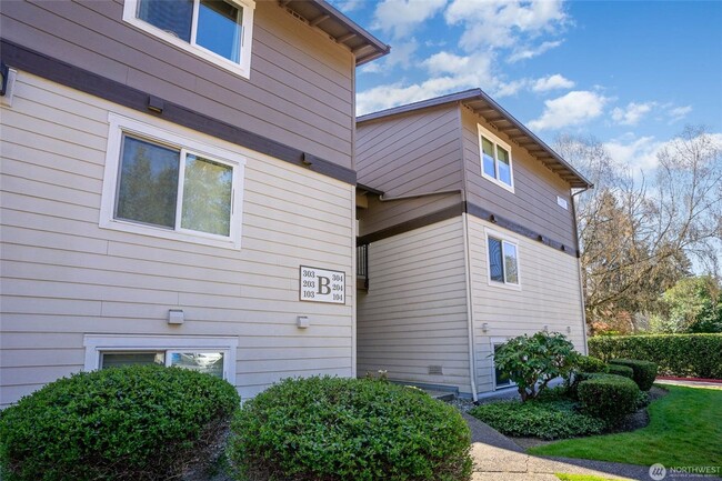 Building Photo - 1Bd/1Ba Kirkland Apartment