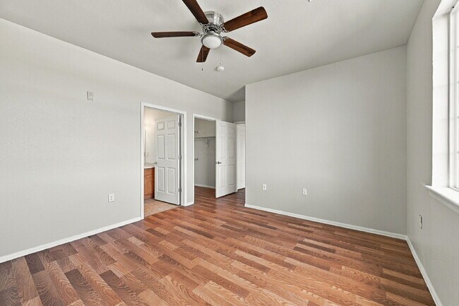 Building Photo - 2662 S Cathay Way