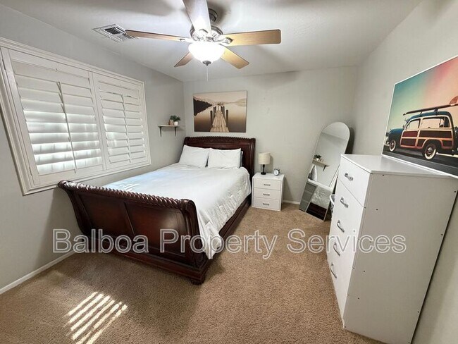 Building Photo - 4203 E Los Altos Rd