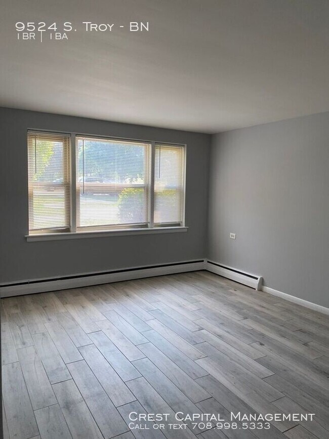 Building Photo - 9524 S Troy Ave
