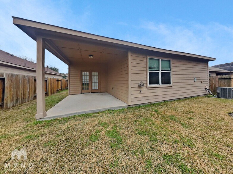 Building Photo - 306 Lazy Pine Ct