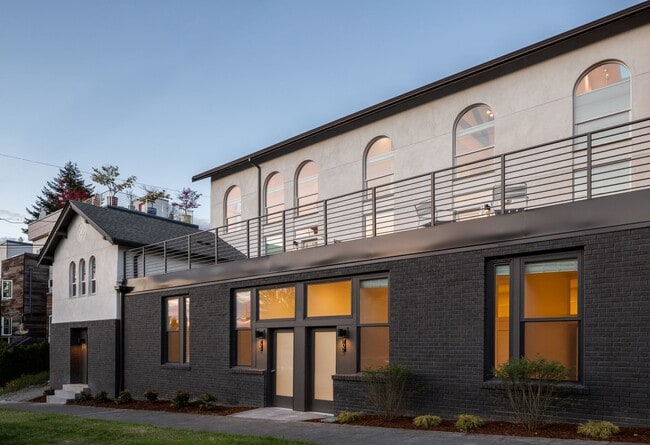 Building Photo - Columbia City Abbey