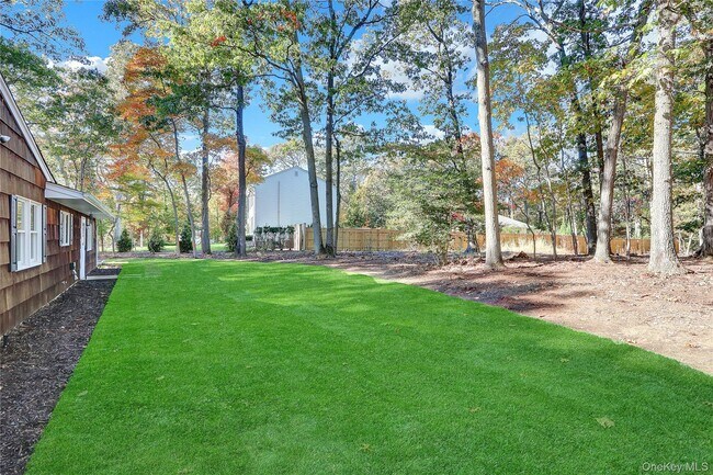 Building Photo - 7 Canterbury Ct