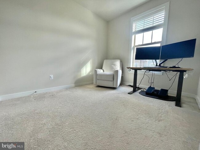 Building Photo - 8608 Shady Pines Dr
