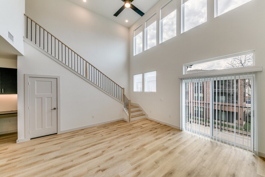 Primary Photo - Burnett Lofts at Bishop Ridge
