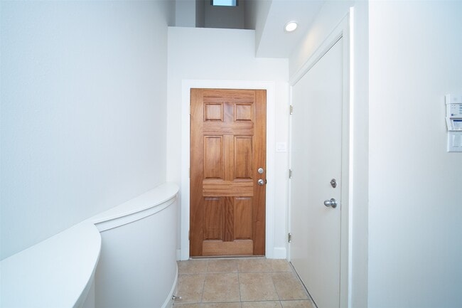 Building Photo - 3634 Main Plaza Dr