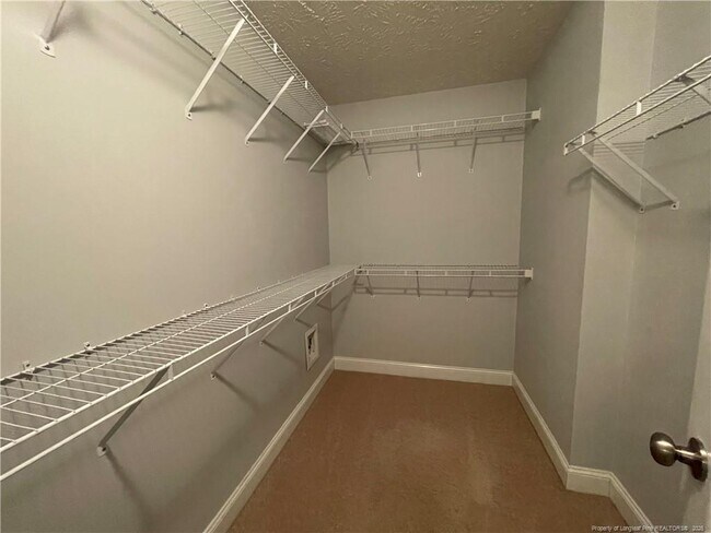 Building Photo - 2144 St Nicholas Dr