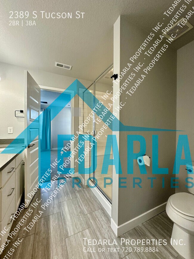 Building Photo - 2389 S Tucson St