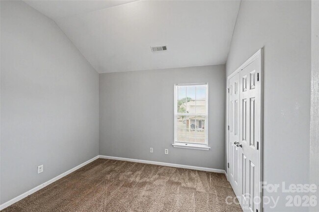 Building Photo - 10521 Barvas St